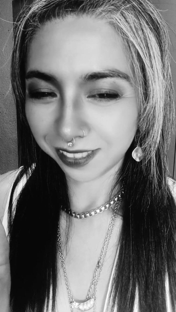 Casia Castro: मेरे पैरों को चौड़ा करके मेरे होठों से धुआं निकल रहा है