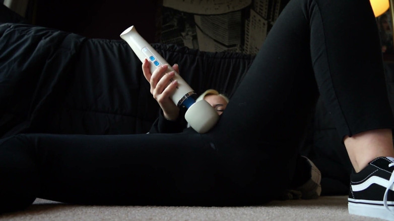 Luxx star: Cumming Home After a Long Day