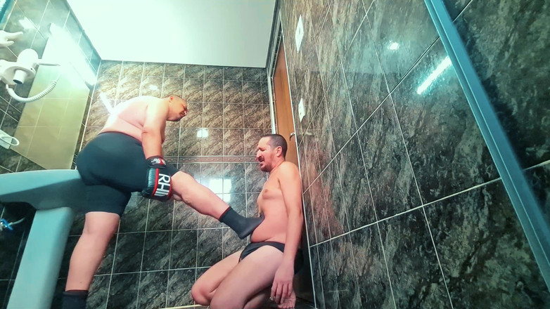 Combat and fetish: The Soldier Finds the Jobber (ジョバー・ローズ)