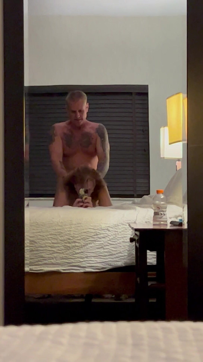 Savory Sunflower: Diversão no hotel