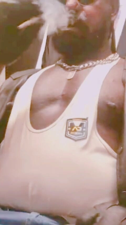 Black smoking muscle stepdad: मांसपेशियों वाला स्टड चमड़ा डेनिम जूते धूम्रपान एकल स्तन