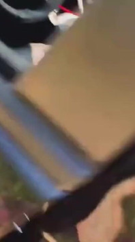 Un joven del campo con sexo en el coche fue atrapado en el salto
