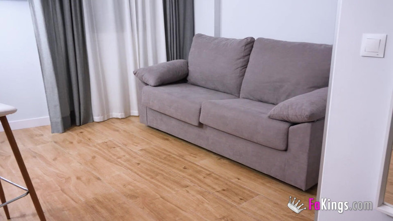 FAKings: 年轻拉丁女郎的性感选角：Lucy Duarte，你适合看色情片吗？让我们来看看