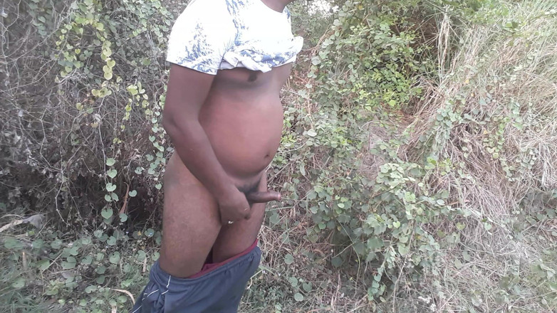 Hotdick_rohit: rohit jangal men jordaar charamsukh deta hai