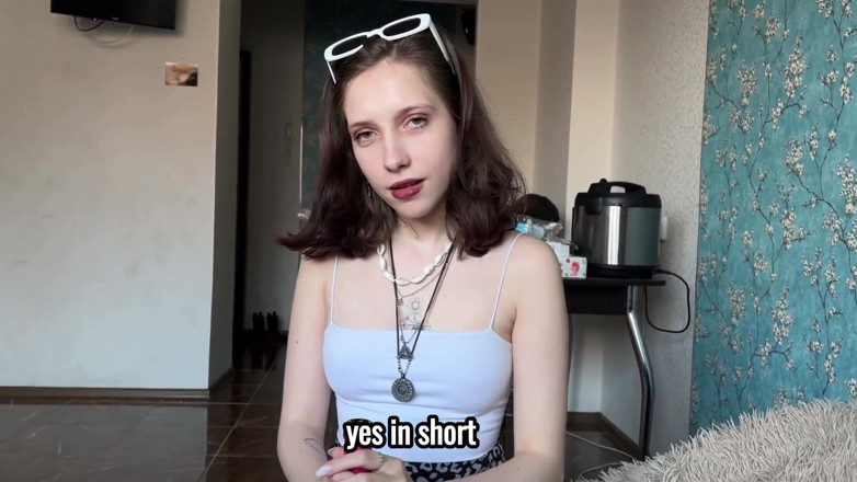 LyalkaRPG: Un amigo bisexual le pidió a su mejor amigo que...