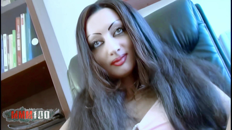 MMM100: Angelina Sexy rozhovor s krásnou Angelinou, která nám ukazuje svou...