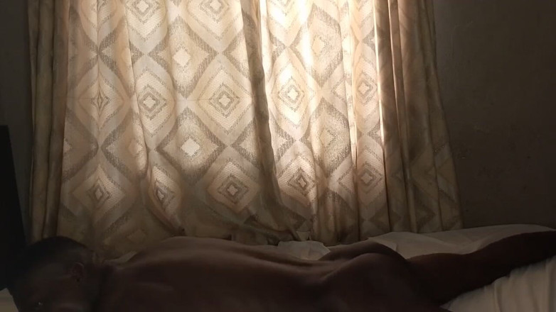 Masturbator emmy: Po Výstřiku, Už Zase Není Místo Na Tvrdo