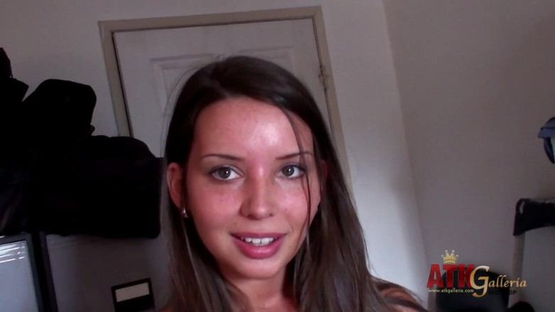ATKIngdom Fans: Behind the scenes with hot brunette