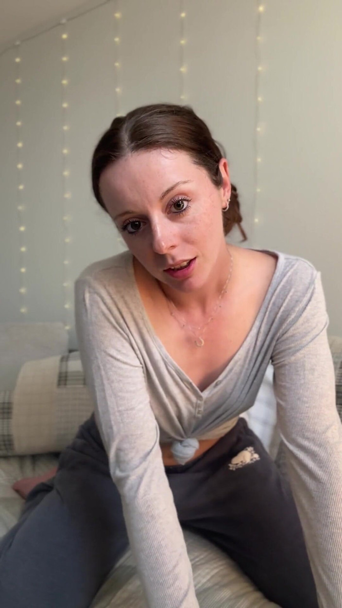 Nadia Foxx: Người mát-xa ngây thơ thiếu kinh nghiệm mang đến cho bạn...
