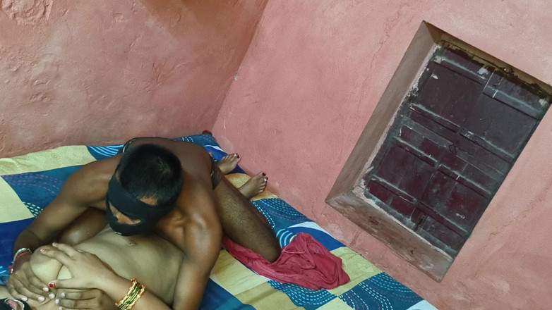 Nehatop123: 義兄が義理の妹を寝室に呼んで、たくさん犯して、とても楽しかったです