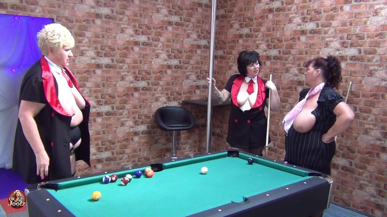 Uk Joolz: Alguém Gosta De Um Jogo?