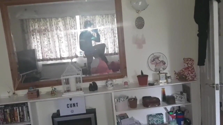 Real homemade BBW BBC porn: YoungEnglishBBW - メイド服で大きな黒いコックを犯す