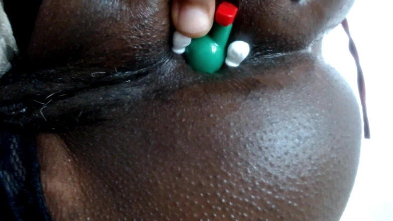 Maeling: Anal Assfyxiation of Tiny with Farting