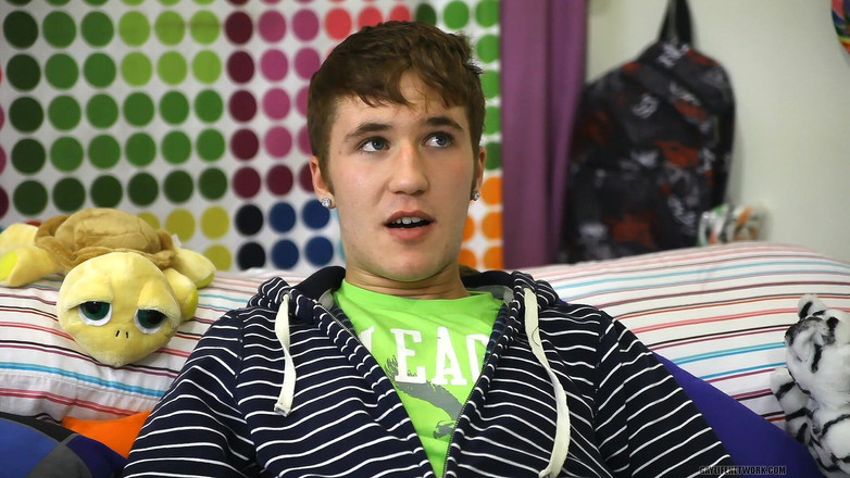 Lollipop Twinks: Un fermier est devenu une star du gay