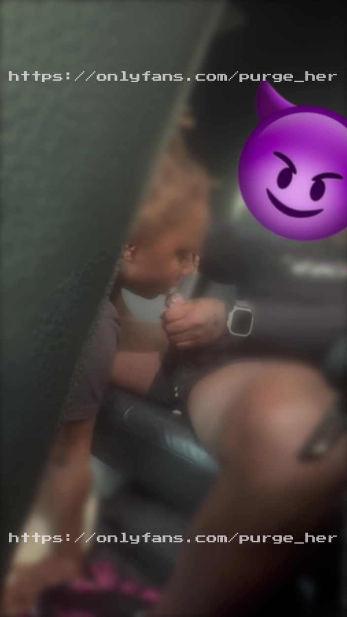 Purge_her: Big Lips Soaked Me in the Backseat