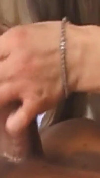 BBC-halsfick tropft sperma für durstige blonde schlampe