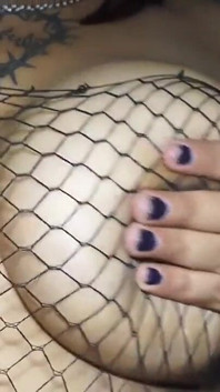 Busty pulchna dziewczyna odwraca swojego kutasa i pozwala mi spust w jej ustach | Fantasiahardcoresex X Alisongonzalez26