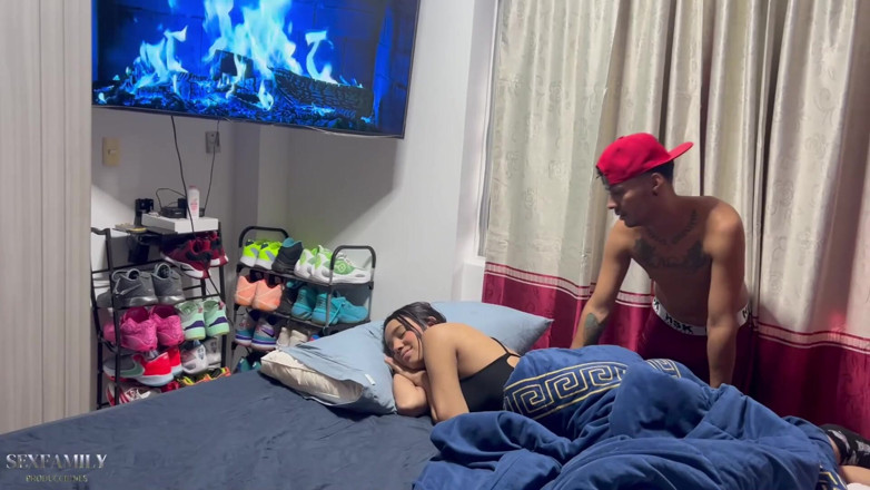 Titsbig: I Find My Indian Stepsister in Her Bed Alone and...
