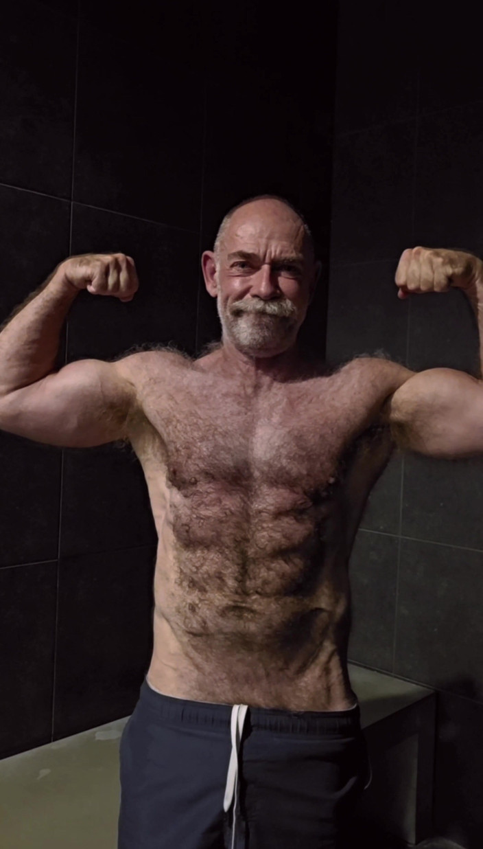 JackvanDean: Flexing Hairy Muscle Bear