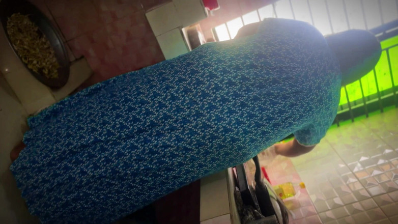 Your Boy's Cum: Sass Ko Jabardast Choda - indická desi sexy Mother_in_law vaření bez...