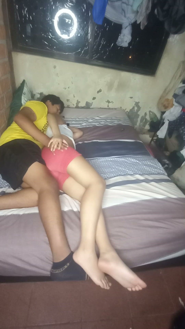 Latina_hot911: Дайте мені повільно, це боляче