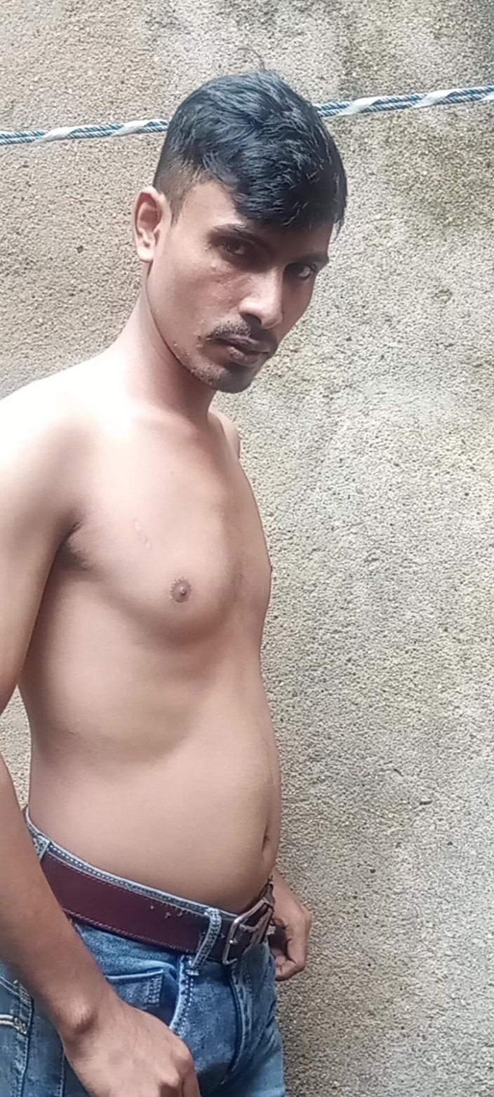 PrizeShovel7: Băiat homosexual din India