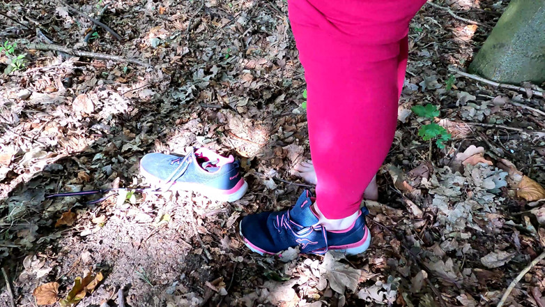 Bouncy Tits Action: Completely Naked in the Forest the Tits Beaten
