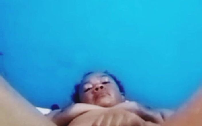 Sugarmama video call mutual masturbation: Máma Si hraje s kundičkou na videohovoru, Ep6