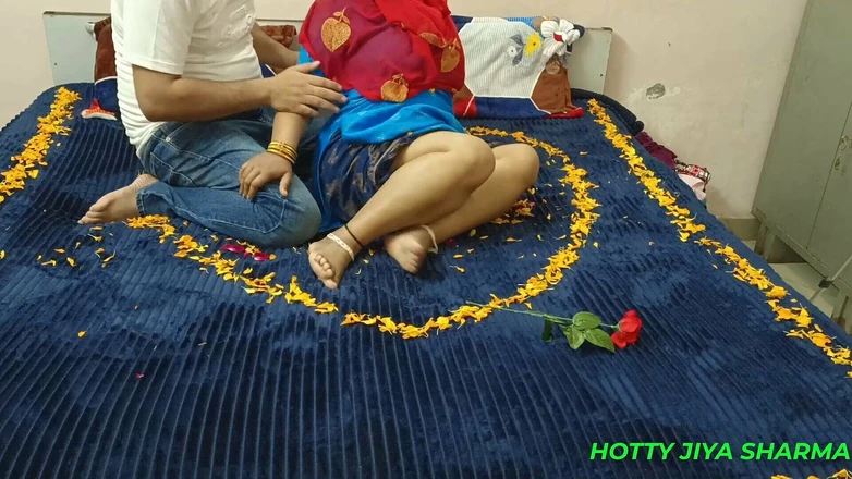 Hotty Jiya Sharmaa: Uff Bohat Dard Ho Rahi Hai... Indian XXX Newly Married...