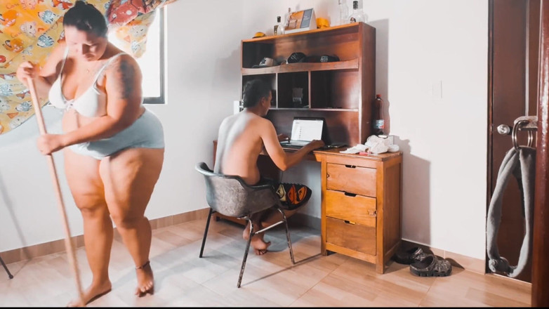 Lexly_16: Sex in the Office with Latin Worker Sucking Cock Lexly_16 &amp;...