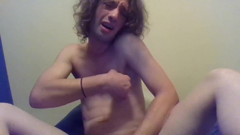 LilTaste: Transgirl zelfreinigend klaarkomend luid orgasme