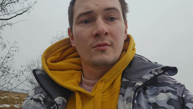 Alpha pee king: Un Po' Rischioso Pipì - POV Pipì All'aperto Durante Una Passeggiata...