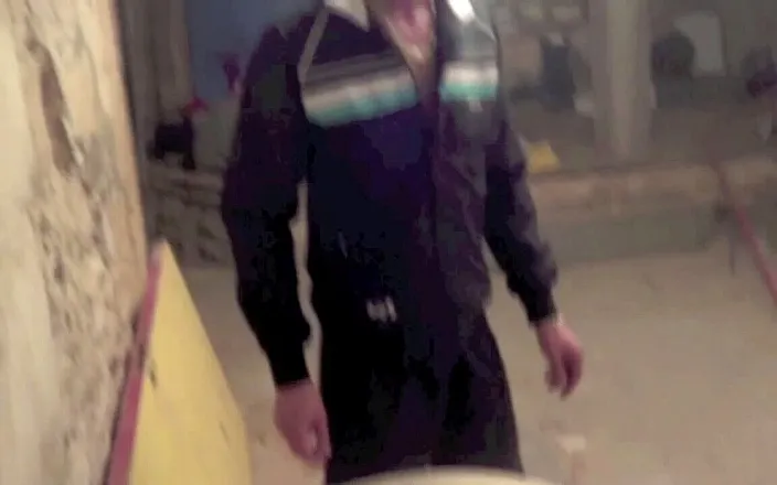 Sneaker gay: Tim Cosla fucked by Arab in the discreet basement