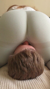 Big Ass Facesitting in Grey Yoga Pants