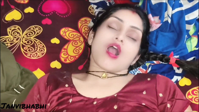 Janvibhabhii: วันกรวาชอธ หลังจากเลียหีสีชมพูของสาวน้อยแล้ว เธอถูกเย็ดแรงๆ