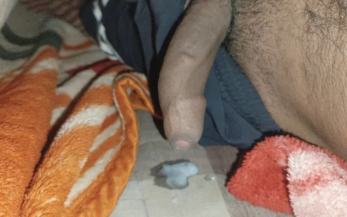 Desi teen girl: Uncut Big Land First Time Cum Outside