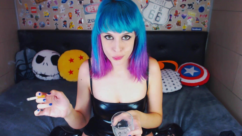 Candystart Videos: Ești a mea.