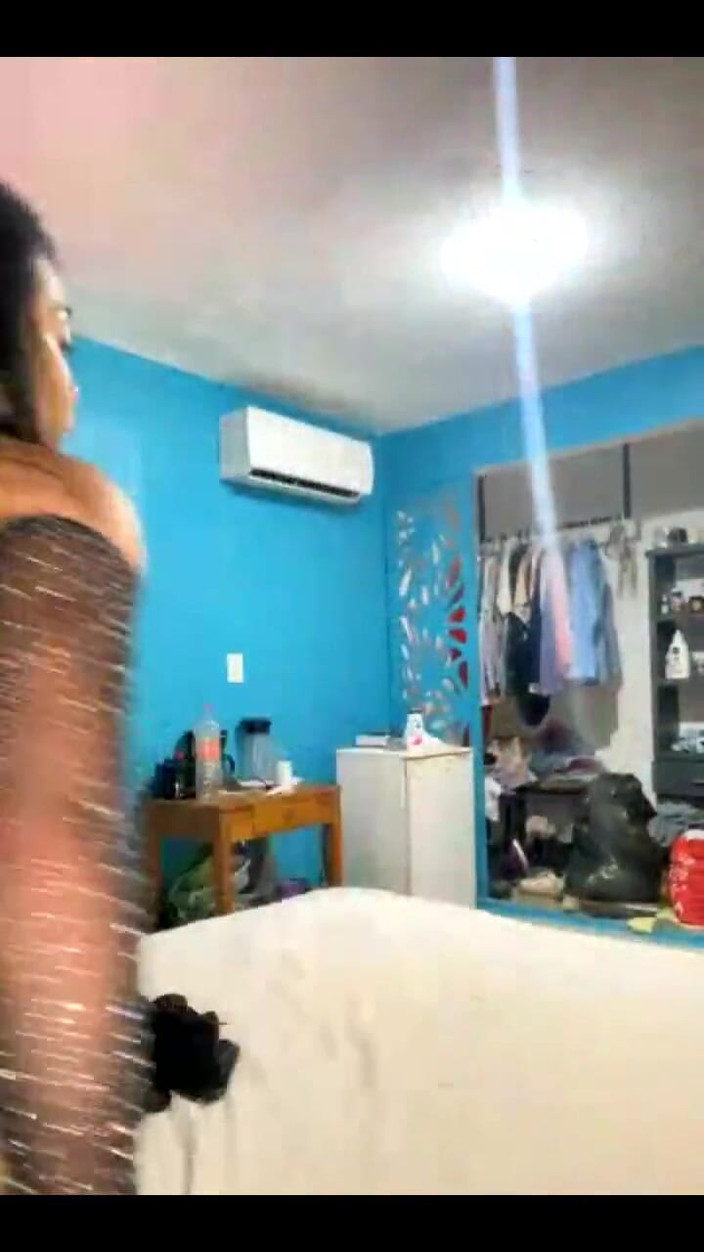 camicamilahotwife: Latina's titten