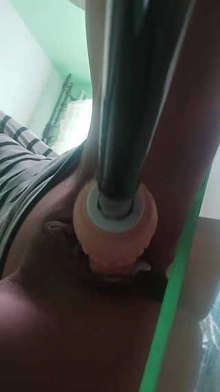 Wet Pussy Fuck: En iyi seks makinesi genç kızı sert sikiyor ve mega...