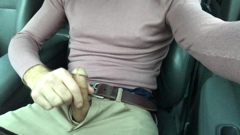 TJenner: Branlette torride dans ma voiture et mon parking, affaissement, jean...
