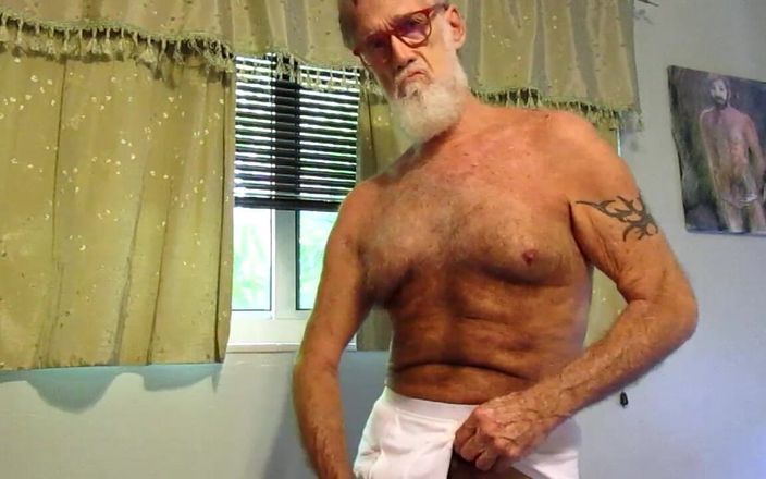Mr hairy gardener: Bator