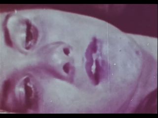 Close Encounter Vintage: Вінтажне порно ретро еротичний театр - дівчата грають