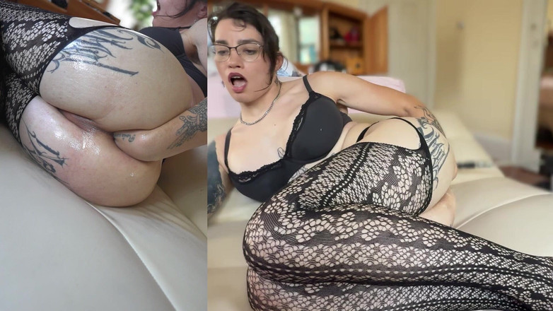Snake_0rgy: Lena Vesper fistuje svou prolapsující kundičku