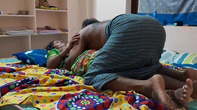 Desi palace: Desi moglie cattiva Sari se