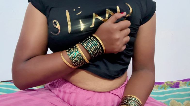 Mary V: Makcik Tamil panas dalam seks panggilan video langsung kamera