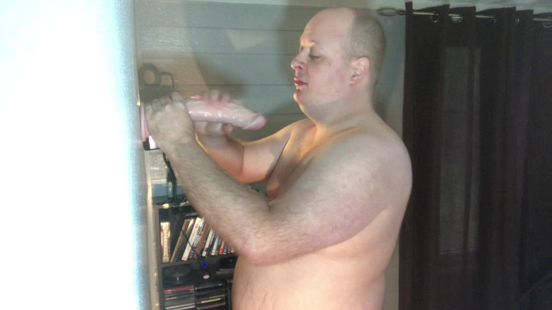 Charlieboy69: Deepthroat enorme cazzo re da 11 pollici dildo secondo angolo