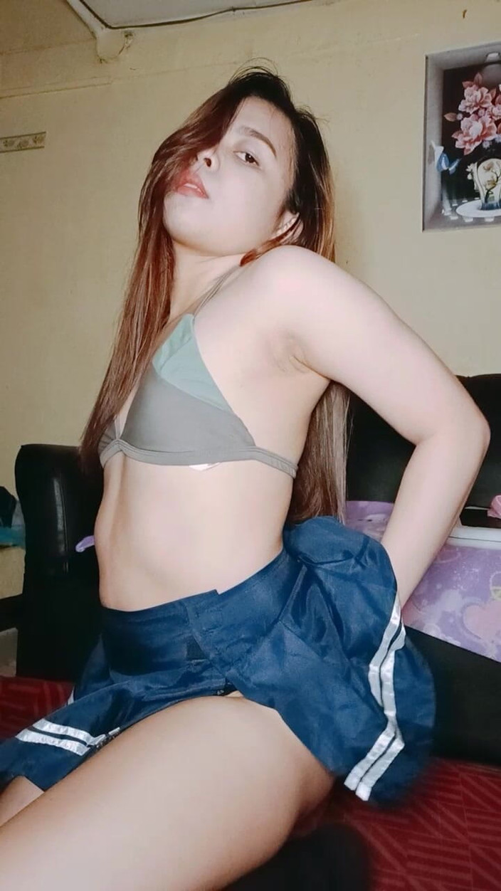 AsianSharinami: Grande a tope deepthroat pene juguete y chupar