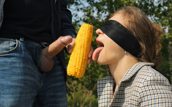 XSanyAny: Nezlobte se mě! Můj nejlepší přítel mě podvádí venku u...