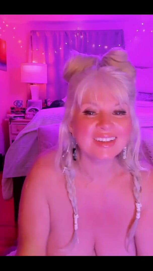 PaintedRose Taboo Femdom Fetish MILF: Blooper Lol