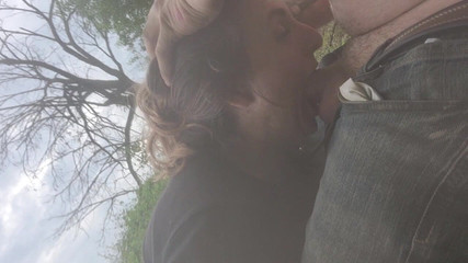 VinnyMacNDelilah: Muie lângă râu